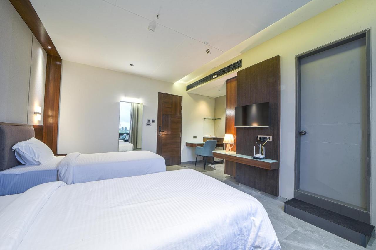Hotel Devgiri Inn And Restaurant Sangli Экстерьер фото